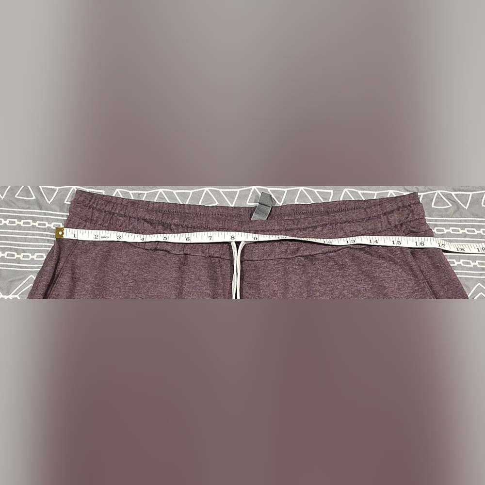 Vuori Womens Performance Joggers In a Burgundy Color Size Large - Picture 6 of 8